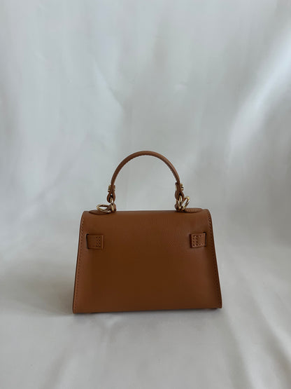 Kathy- mini
